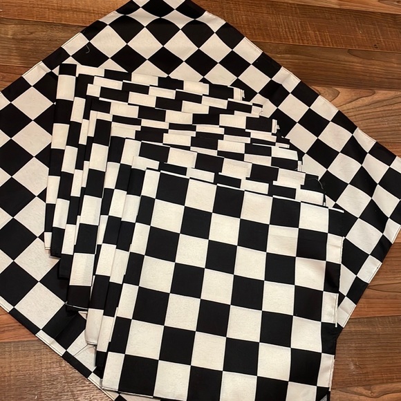 Racing Bandanas 11-pack Black & White Checkered Bandanas - Picture 5 of 6